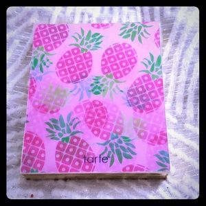 Gorgeous Tarte eyeshadow palette